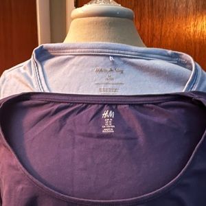 2 Blue T-shirt’s (H&M and white stag)